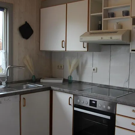 5 Personen Mit Sauna, Kanu Und Herrlichem Seeblick In Дом отдыха Оттерндорф