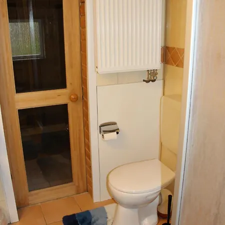 5 Personen Mit Sauna, Kanu Und Herrlichem Seeblick In * Оттерндорф