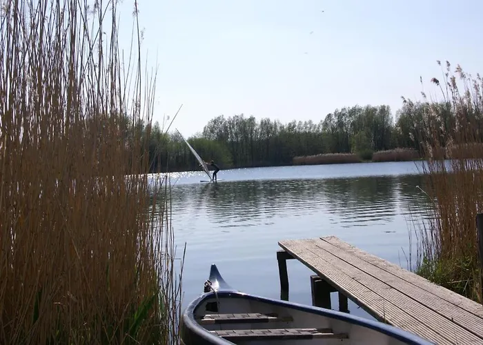 5 Personen Mit Sauna, Kanu Und Herrlichem Seeblick In