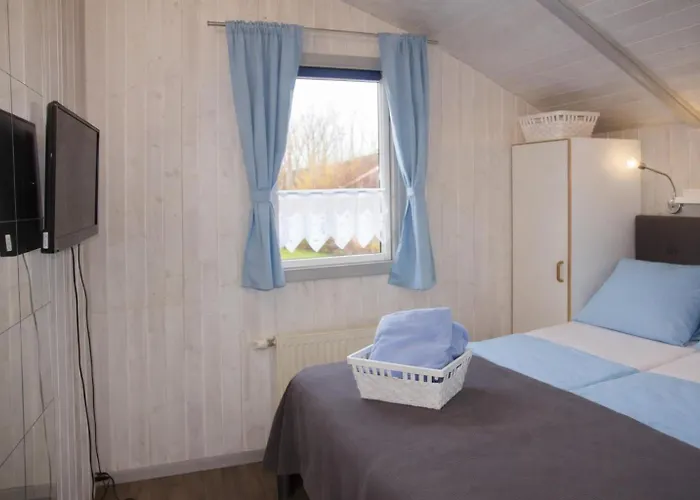 5 Personen Mit Sauna, Kanu Und Herrlichem Seeblick In Tatil Evi Otterndorf