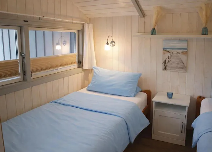 5 Personen Mit Sauna, Kanu Und Herrlichem Seeblick In * Otterndorf